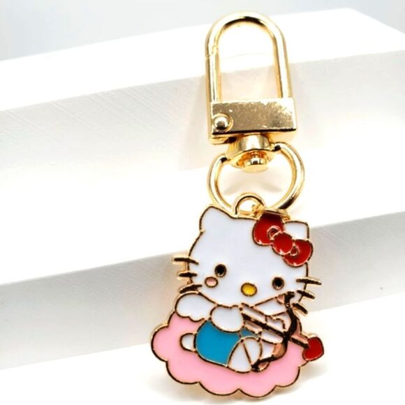 2/$20 Brand New Hello Kitty Keychain - Picture 1 of 2